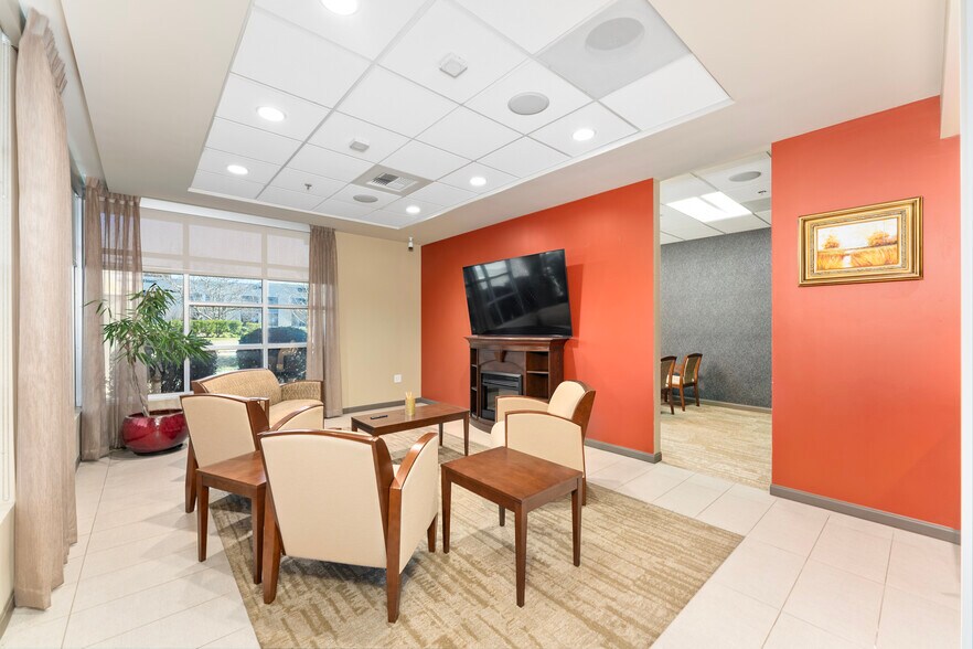 More Photos Of 975 Reserve Dr, Roseville Medical For Sale