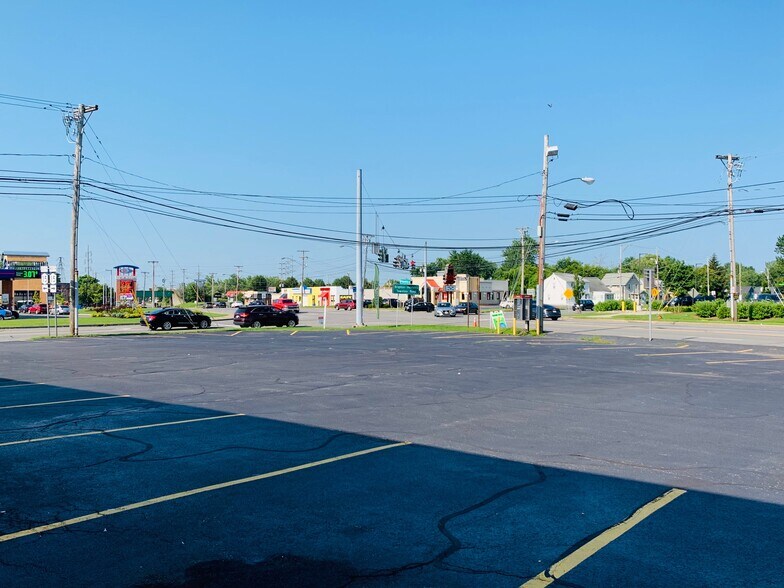 More Photos Of 2856-2862 Henrietta Rd, Rochester Unknown For Lease