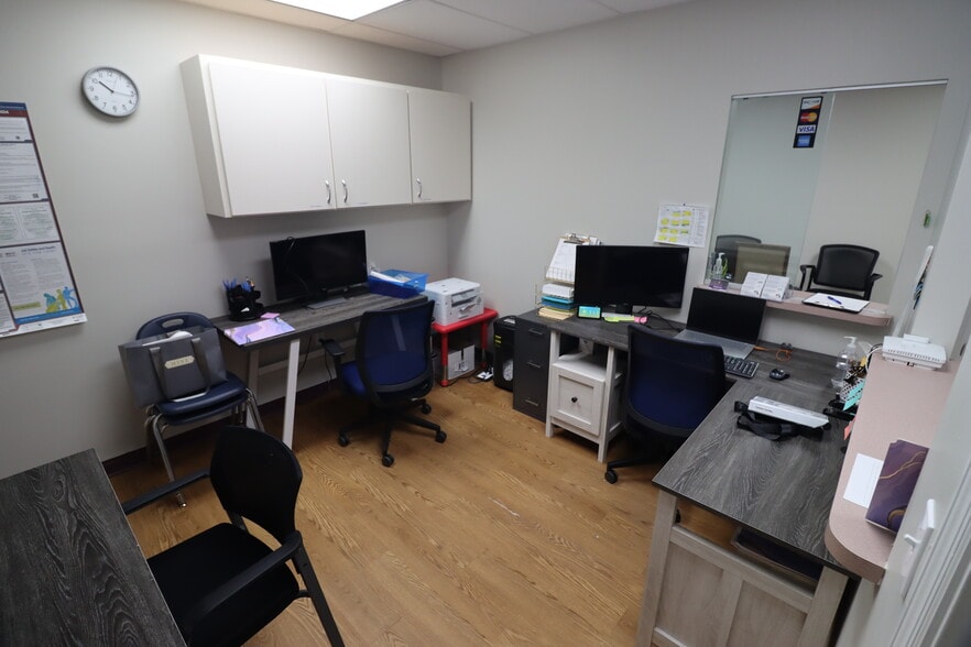 More Photos Of 101-113 NE 19th Dr, Okeechobee Medical For Sale