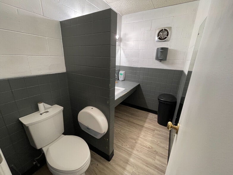 More Photos Of , Pittsburgh Unknown For Sale