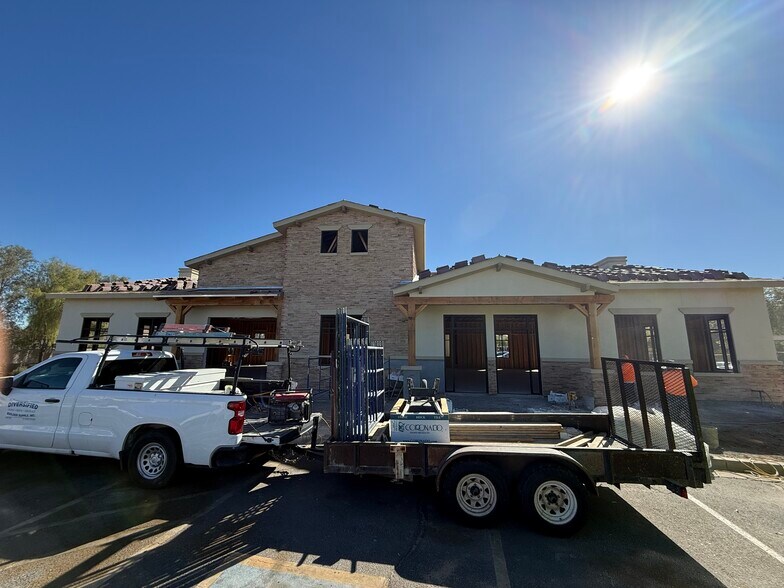 More Photos Of 41724 W Smith Enke Rd, Maricopa Medical For Lease