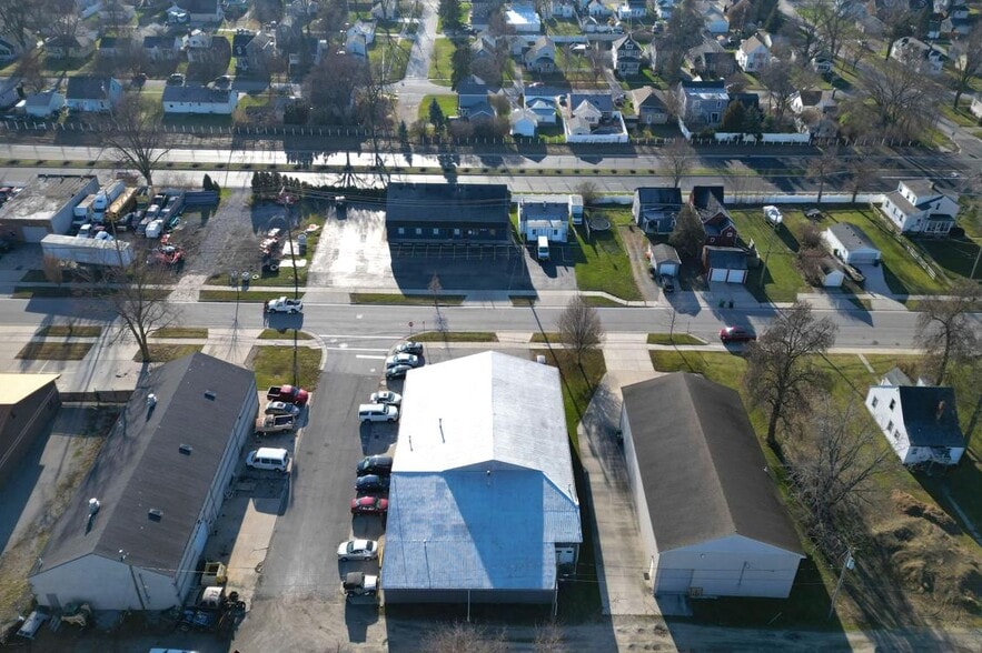 More Photos Of 301 W Sophia St, Maumee Warehouse For Sale