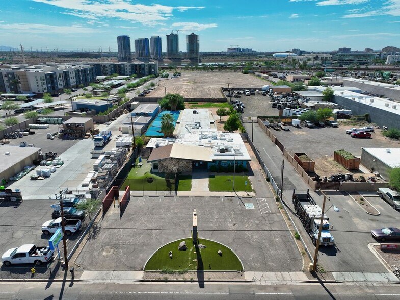 More Photos Of 1211 E Curry Rd, Tempe Contractor Storage Yard For Sale