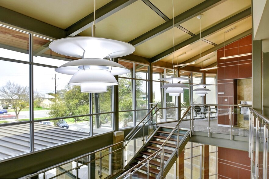 More Photos Of 9910 Huebner Rd, San Antonio Medical For Lease