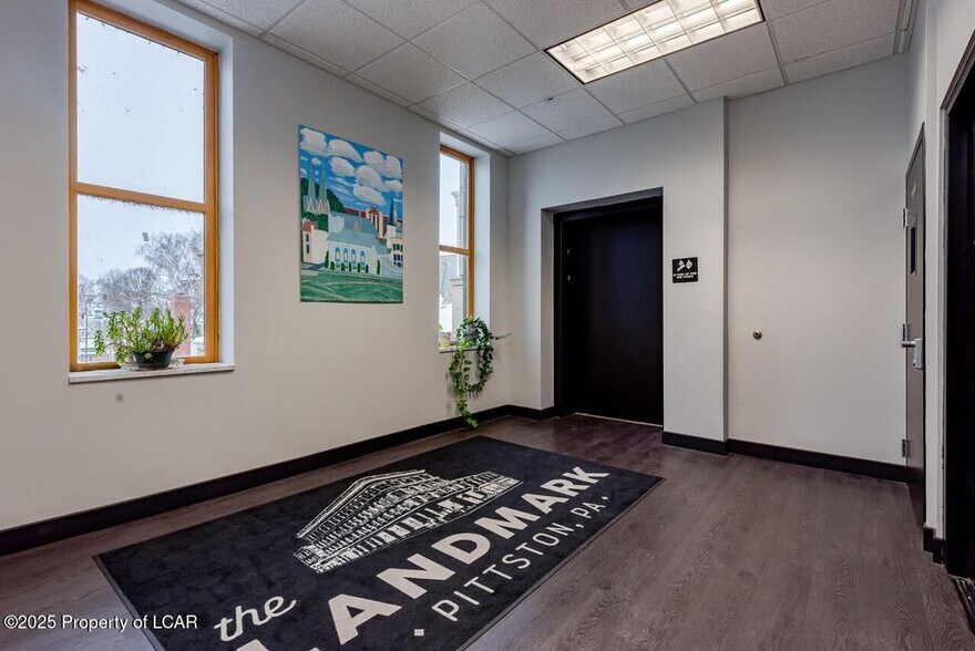 More Photos Of 2 S Main St, Pittston Loft Creative Space For Lease