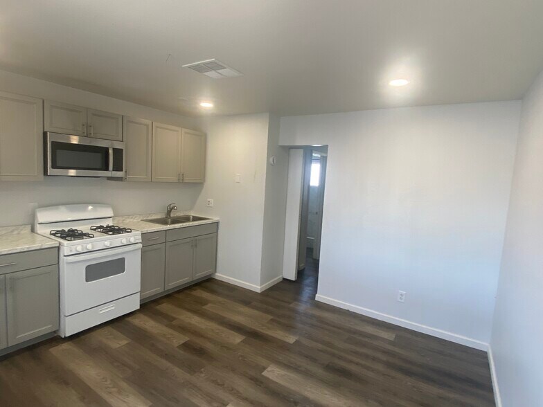 More Photos Of 9201 N 12th St, Phoenix Apartments For Sale
