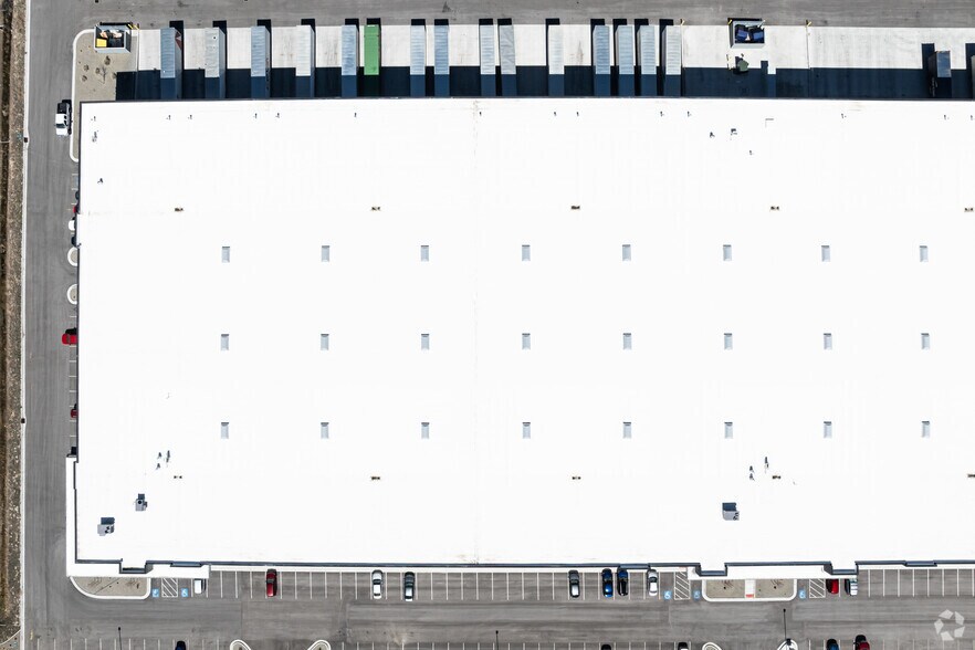 More Photos Of 6792 W 700 N, Salt Lake City Distribution For Lease