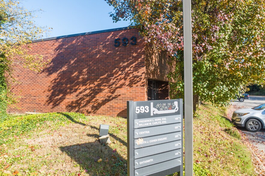More Photos Of 583-595 Skippack Pike, Blue Bell Office For Lease