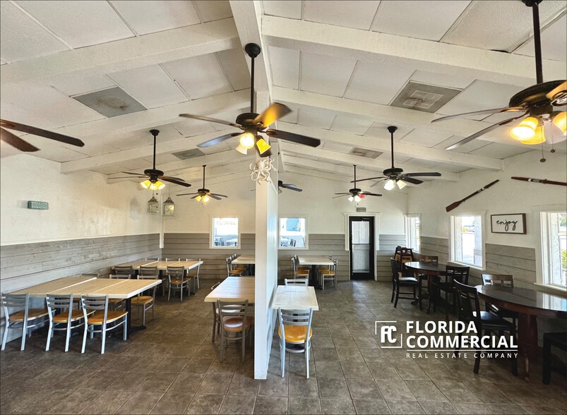 More Photos Of 300 SW Federal Hwy, Stuart Restaurant For Sale