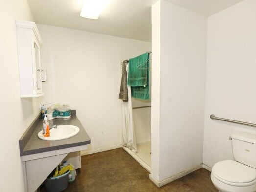 More Photos Of 133 S Old Pacific Hwy, Myrtle Creek Freestanding For Sale