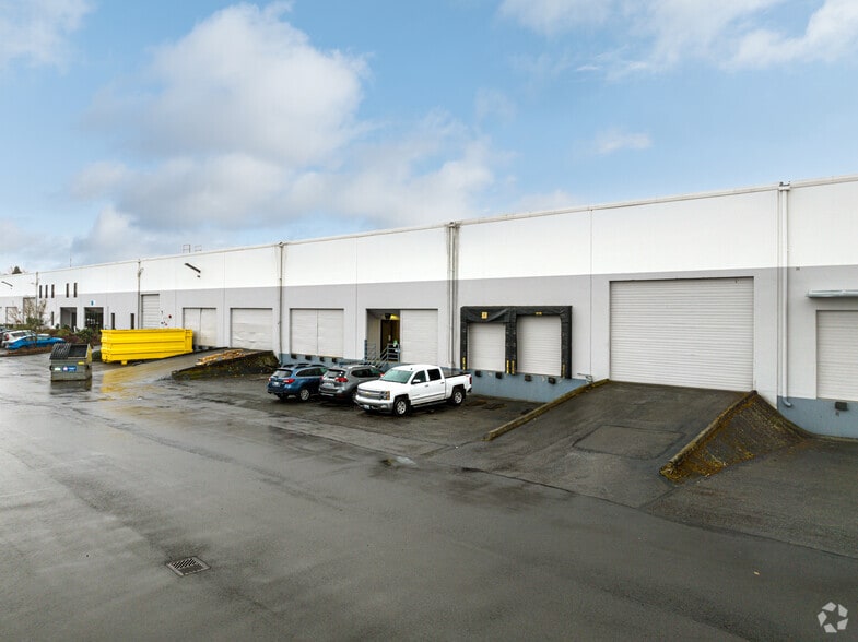 More Photos Of 22441-22477 72nd Ave S, Kent Warehouse For Lease