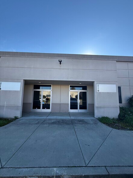 More Photos Of 2526 Qume Dr, San Jose Light Distribution For Lease