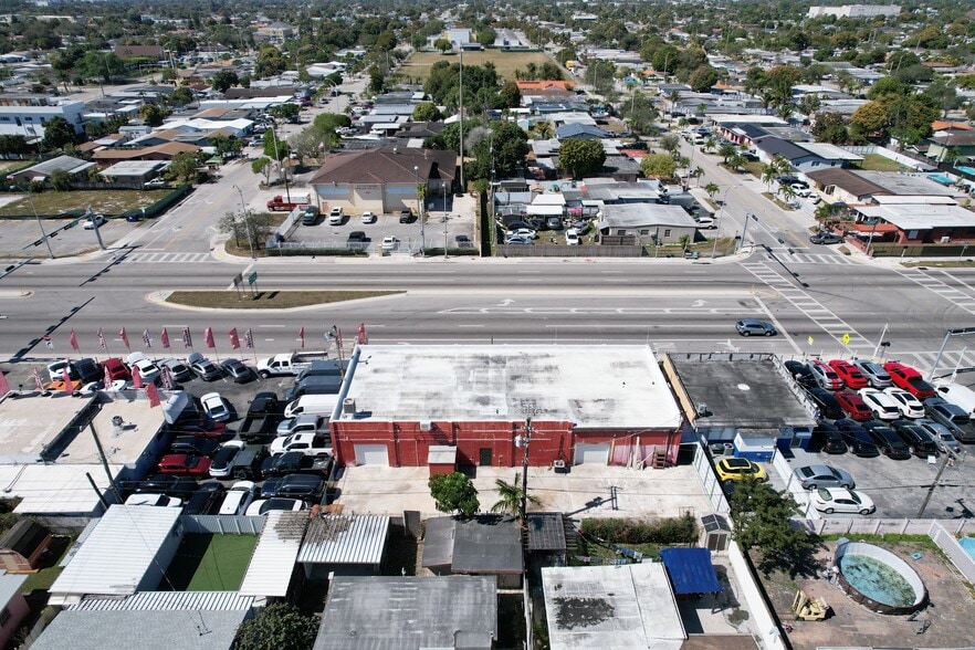 More Photos Of 4255 E 8th Ave, Hialeah Auto Repair For Lease