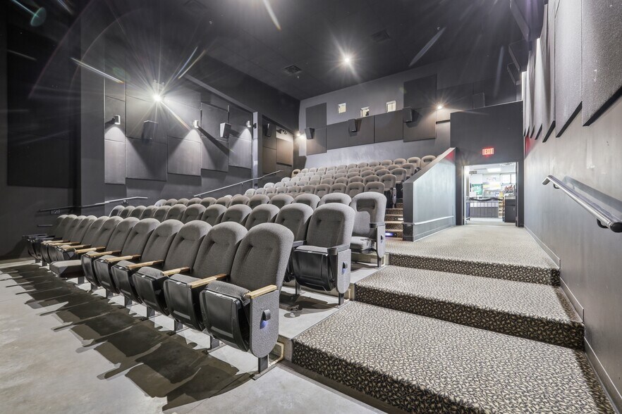 More Photos Of 9 Beju Industrial Dr, Sylvan Lake General Retail For Sale