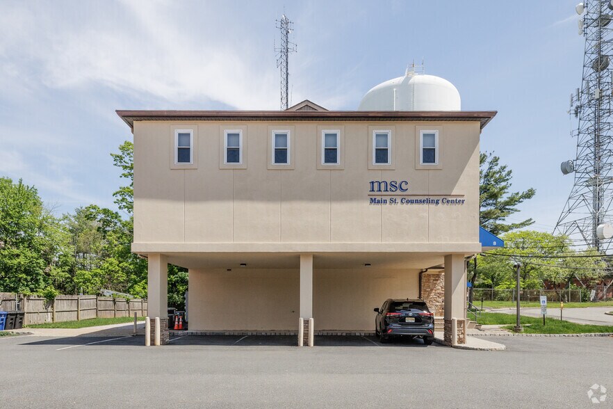 More Photos Of 8 Marcella Ave, West Orange Medical For Sale