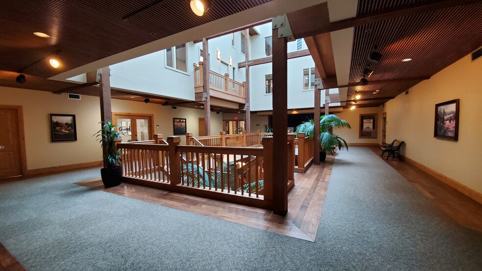 More Photos Of 1338 Commerce Ave, Longview Office For Lease