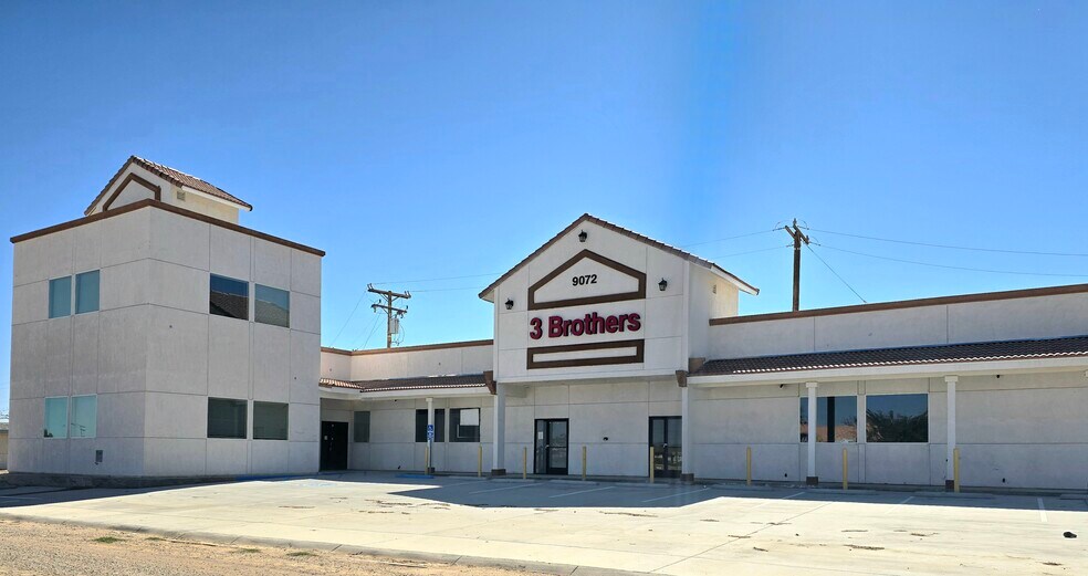 More Photos Of 9072 California City Blvd, California City Showroom For Sale