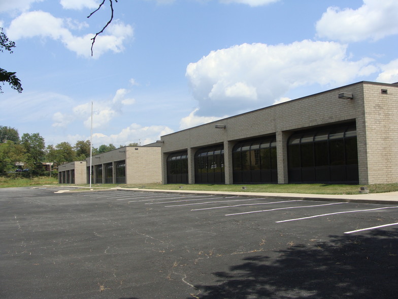 Primary Photo Of 170-180 Industry Dr, Pittsburgh Light Distribution For Lease