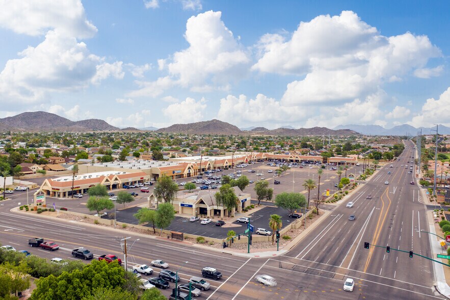 More Photos Of 710-822 E Union Hills Rd, Phoenix Storefront For Lease