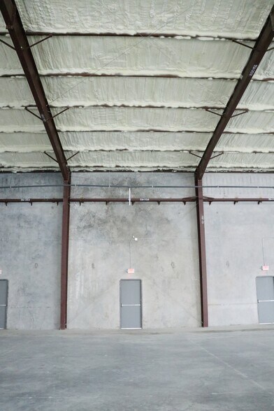 More Photos Of 9889 United Drive, Houston Office For Lease