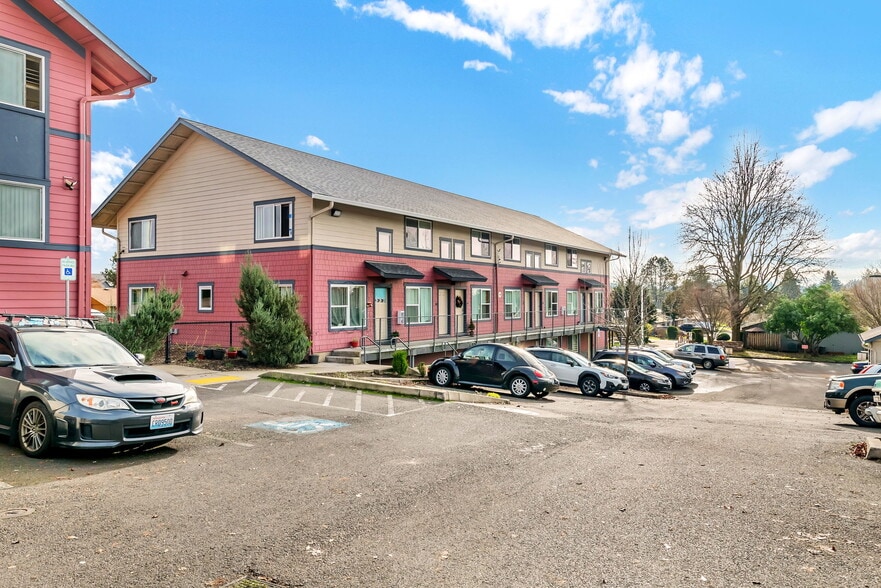 More Photos Of 5750 NE 34th St, Vancouver Apartments For Sale