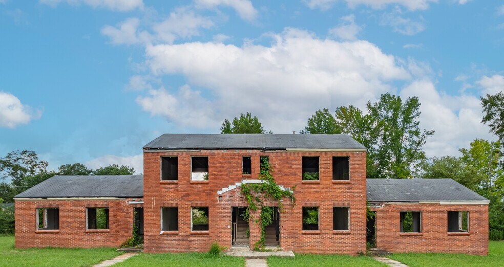 More Photos Of 101 Hillside Cir, Gadsden Apartments For Sale