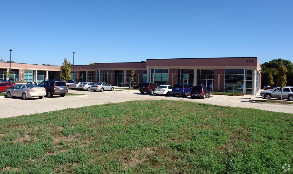 More Photos Of 535 SW 7th St, Des Moines Flex For Lease