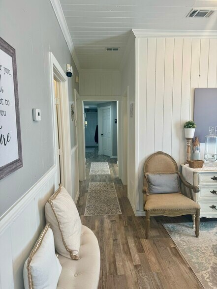 More Photos Of 932 E Highway 199, Springtown Office For Lease