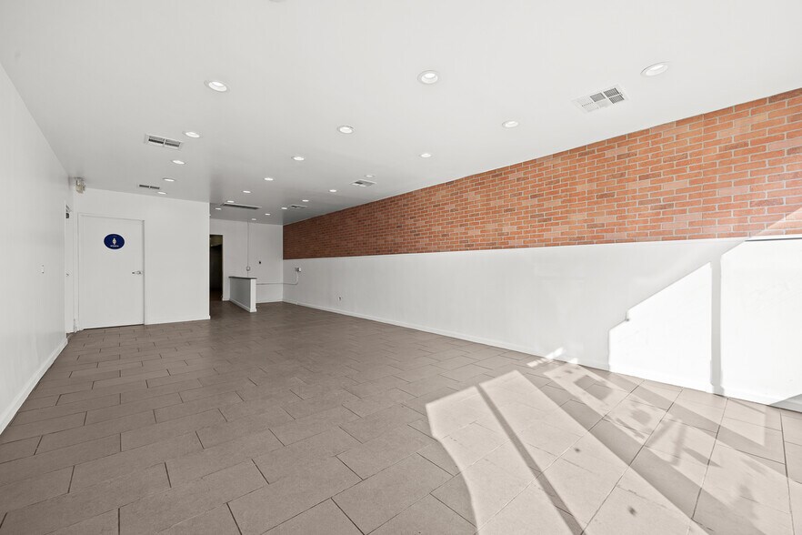 More Photos Of 13215 Paramount Blvd, South Gate Freestanding For Sale