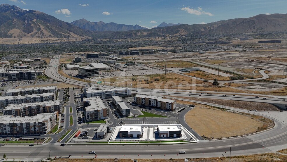 More Photos Of 13657 S 600 W, Draper General Retail For Lease
