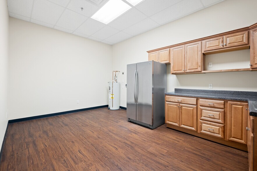 More Photos Of 185 Kisco Ave, Mount Kisco Light Manufacturing For Lease