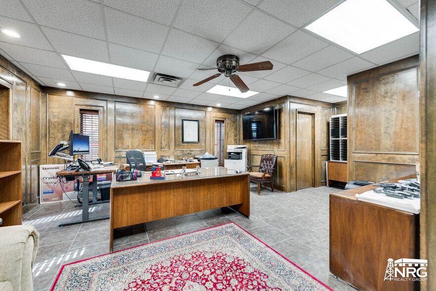 More Photos Of 3427 E State Highway 158, Midland Industrial For Sale