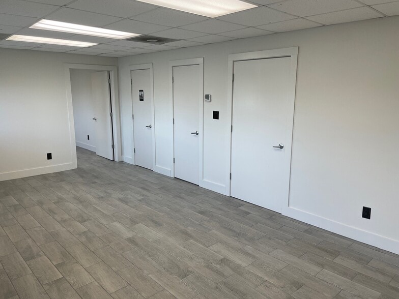 More Photos Of 520 85 Cir, Atlanta Flex For Lease