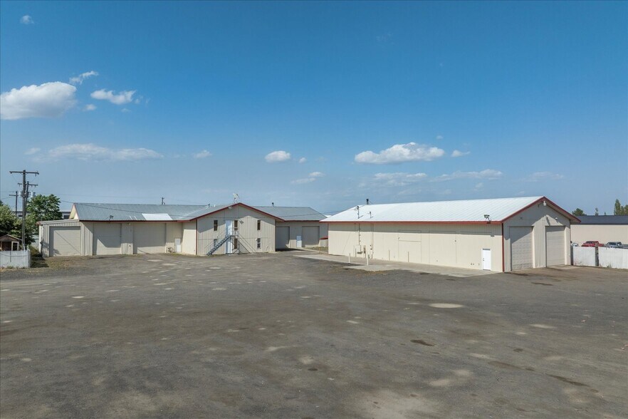 More Photos Of 1927 S Garfield Rd, Airway Heights Warehouse For Sale