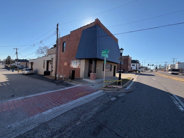 Primary Photo Of 770 Lemay Ferry Rd, Saint Louis Manufacturing For Sale