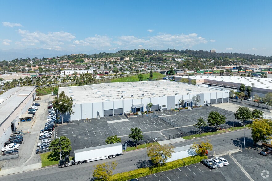 More Photos Of 16175-16185 Stephens St, City of Industry Warehouse For Lease