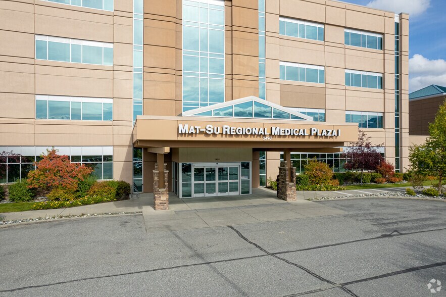 More Photos Of 2490 S Woodworth Loop, Palmer Medical For Lease