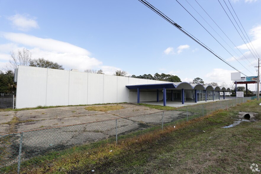 More Photos Of 4827 Philips Hwy, Jacksonville Warehouse For Sale