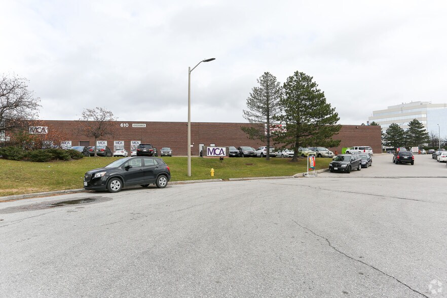 More Photos Of 610 Hanlan Rd, Vaughan Warehouse For Lease