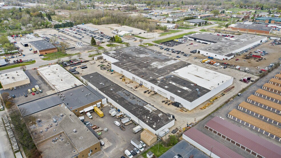 More Photos Of 2727 S Beech Daly Rd, Dearborn Heights Warehouse For Sale