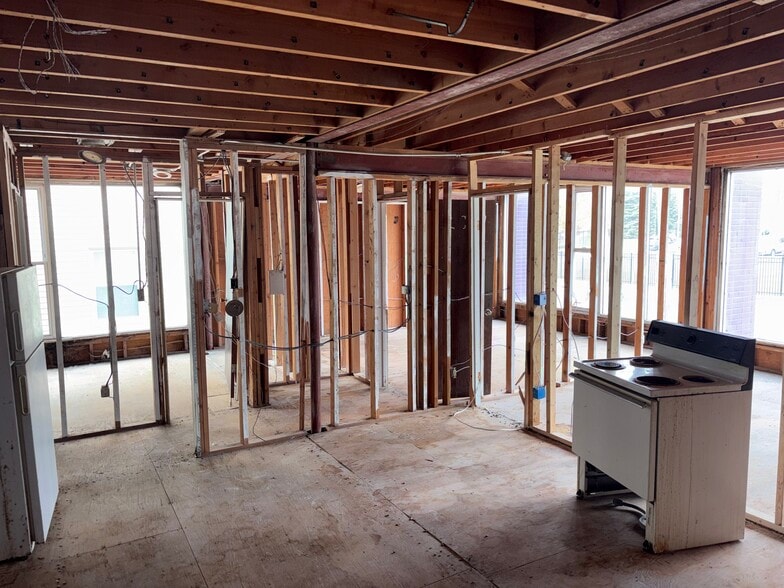 More Photos Of 416 Perrin St, Ypsilanti Apartments For Sale