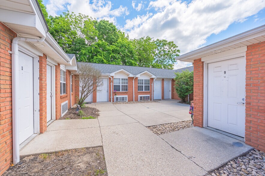 More Photos Of 2244 Salvador St, Cincinnati Multifamily For Sale