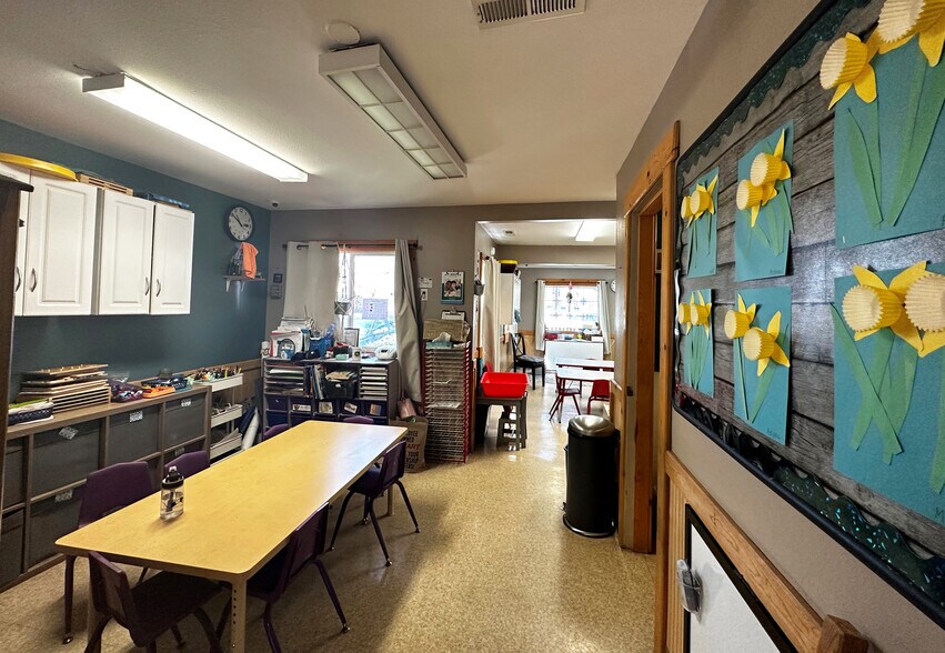 More Photos Of 334 SE 146th Ave, Portland Daycare Center For Sale