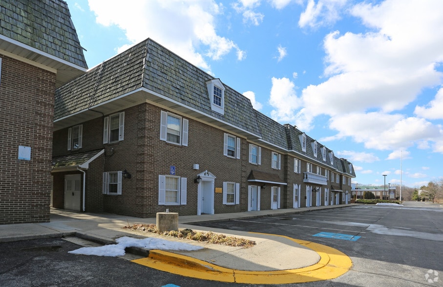 More Photos Of 9450 Marlboro Pike, Upper Marlboro Office For Sale