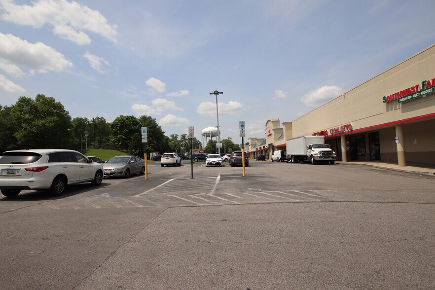 More Photos Of 9900-9990 Liberty Rd, Randallstown Unknown For Lease