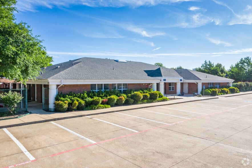 Primary Photo Of 210 N Alma Rd, Allen Daycare Center For Lease