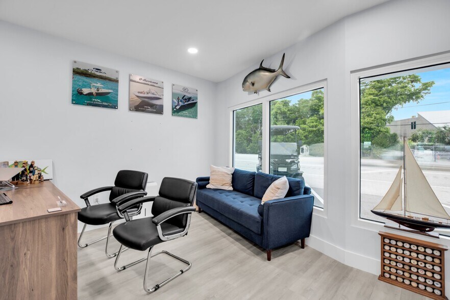 More Photos Of 82705 Overseas Hwy, Islamorada General Retail For Sale