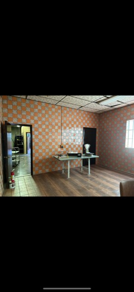 More Photos Of 60 Claremont Pl, Mount Vernon Light Distribution For Lease