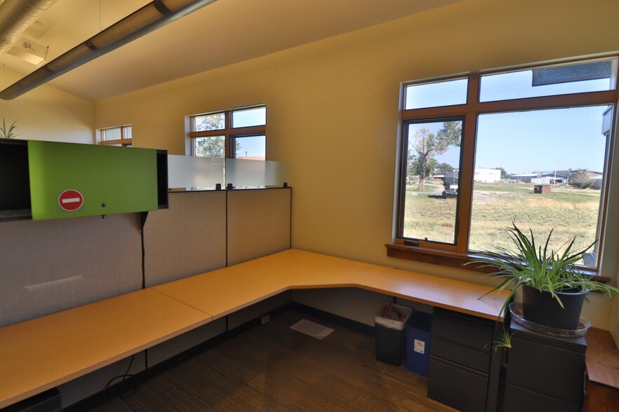 More Photos Of 502 33rd St, Cody Medical For Sale