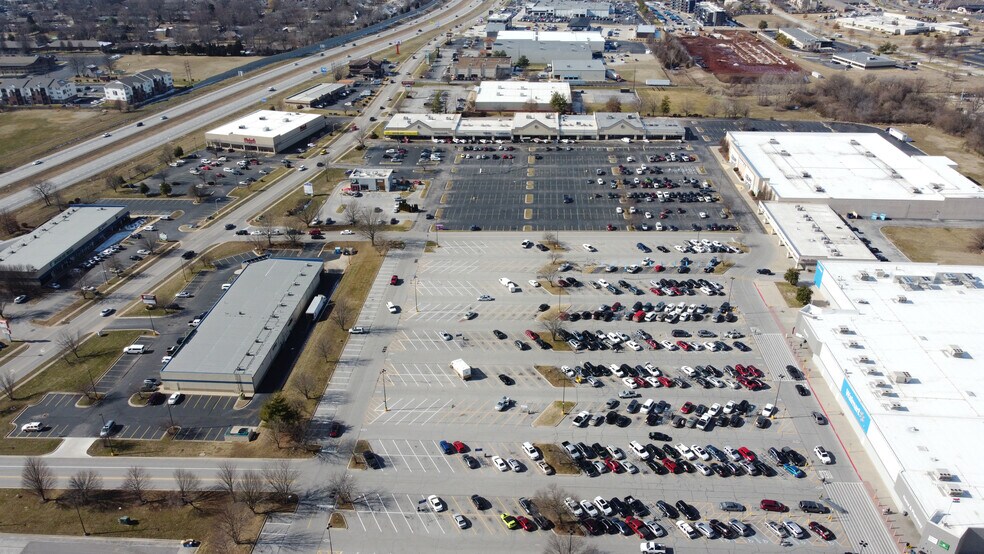 Primary Photo Of 1839-2161 E Independence St, Springfield Unknown For Lease